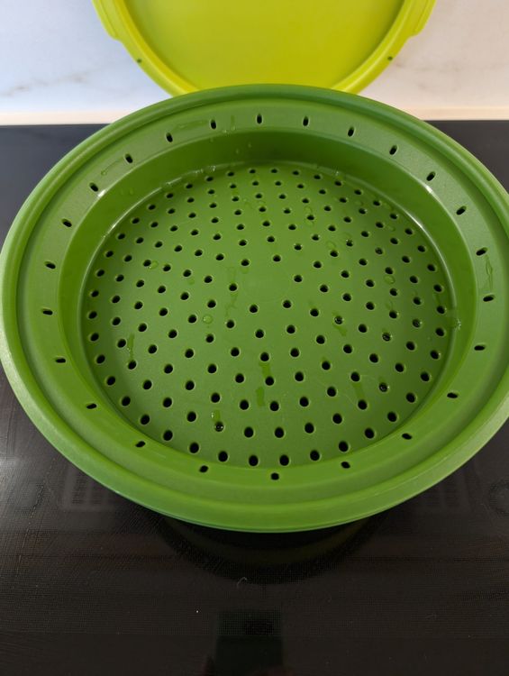Tupperware Behälter & Ähnliches: Vapeur Légumes Micro-ondes Tupperware Vert, Neuf – Neu (gemäss Beschreibung) aus Collombey von moribana 2