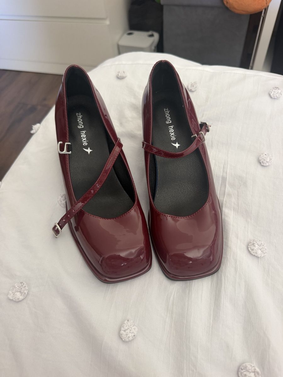 Scarpe da donna: talons shein  – Nuovo (secondo la descrizione) da Sion venduto da tatiana.1508 1