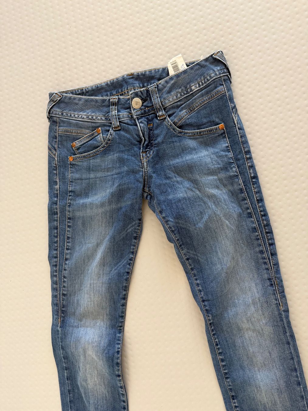 Herrlicher Jeans: HERRLICHER jeans 26/30 – D'occasion à St. Gallen par Emifrei 1