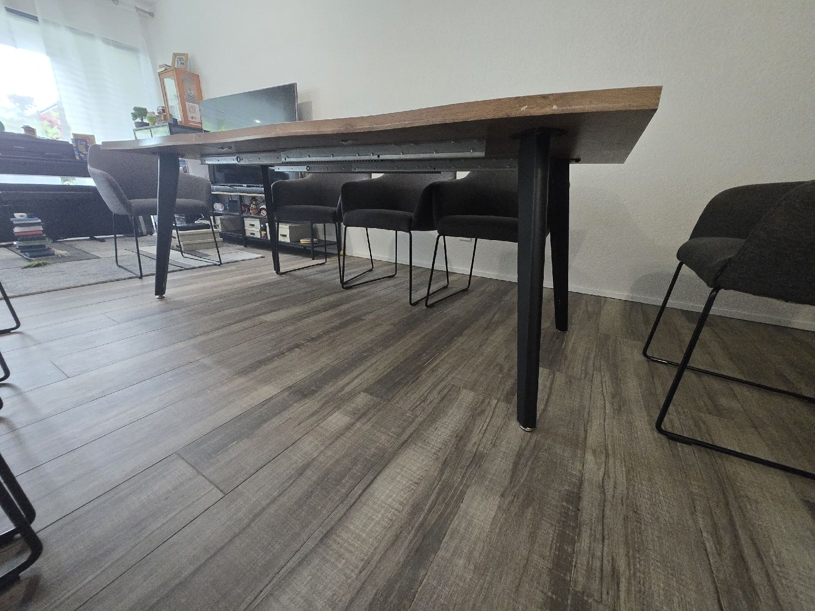 Conforama Tische: table a manger extensible 150 a 210cm – Defekt aus Chavannes-de-Bogis von jos_kpw8 2