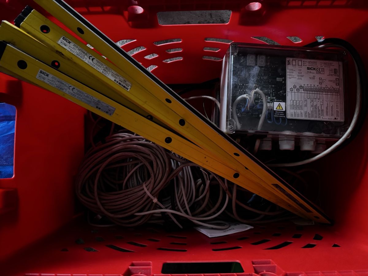 Sistema di controllo: Sick Betriebsanleitung – Usato da Luterbach venduto da var_njt7 3