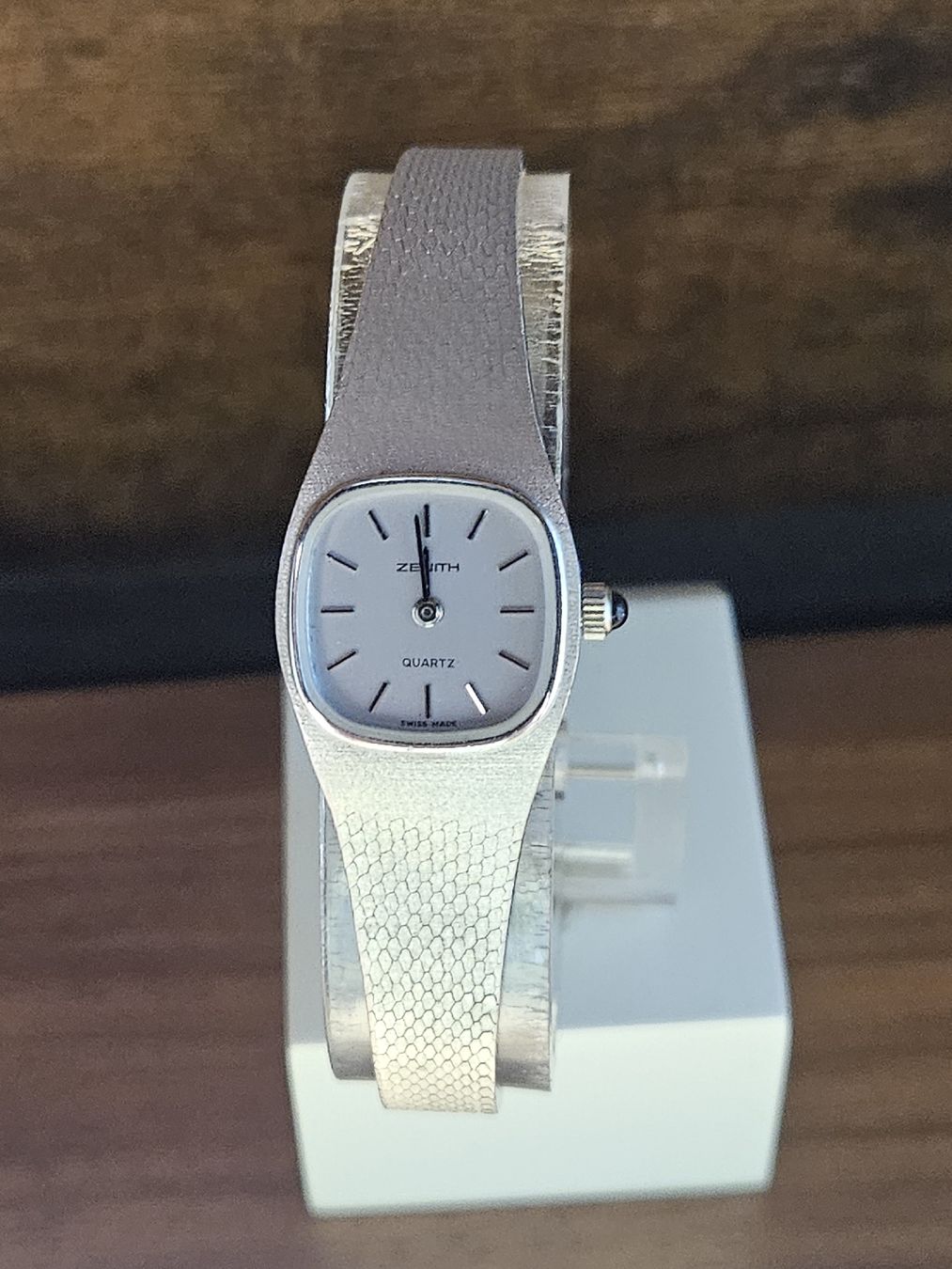 Zenith Montres: Zenith Damenuhr 19mm – D'occasion à Flamatt par pie_f9zm 2