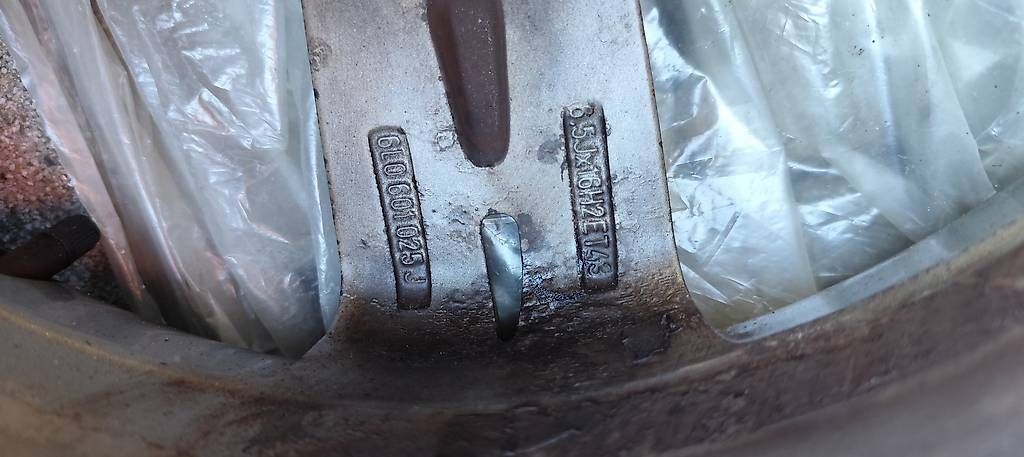 Cerchioni: Cerchi seat completi estivi – Usato da Stabio venduto da gia_x56y 1