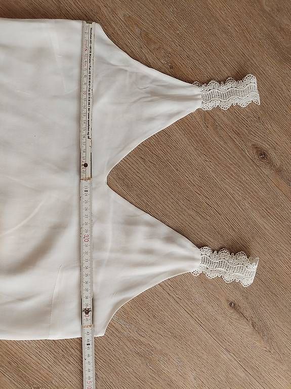 Esprit Top: Espit Top 34 36 Bluse 100% Viskose wie NEU – Usato da Zürich venduto da Julia0123 2