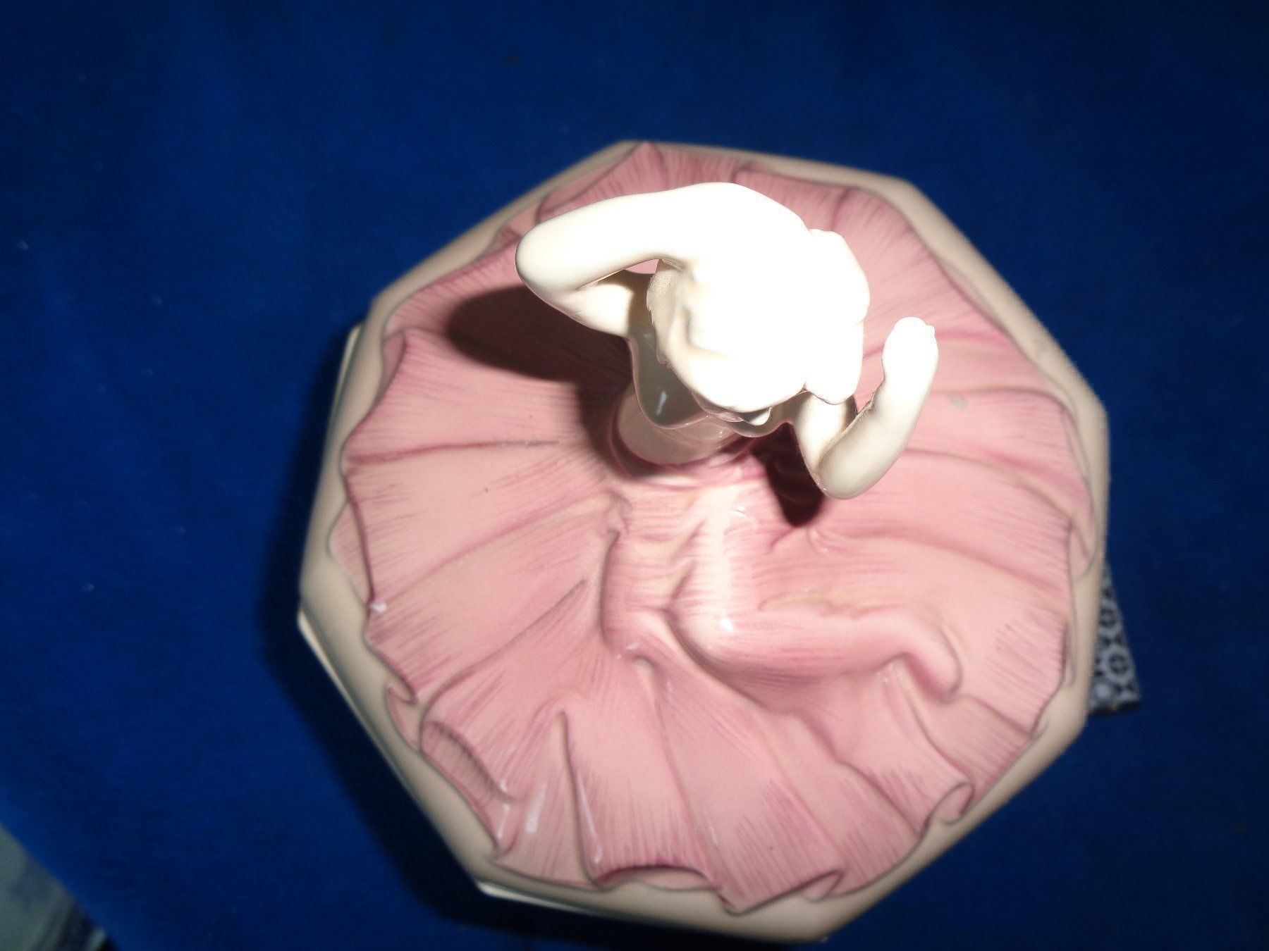 Statuette: Antike, grosse Bonbonniere Art-Deco – Usato da Camorino venduto da Hunpete 3