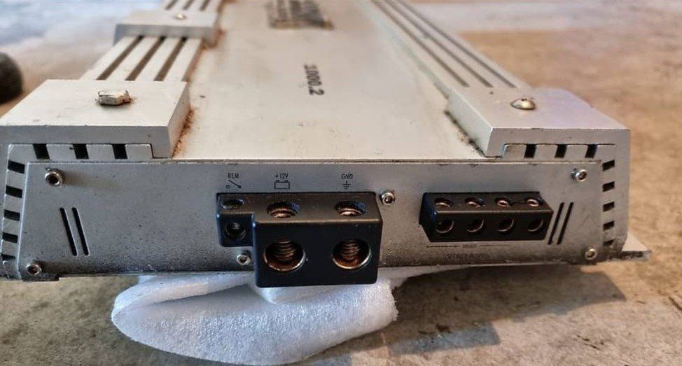 Helix Amplificatori: Helix Dark Blue 1000.2 Endstufe – Usato da Wikon venduto da Blueline01 4