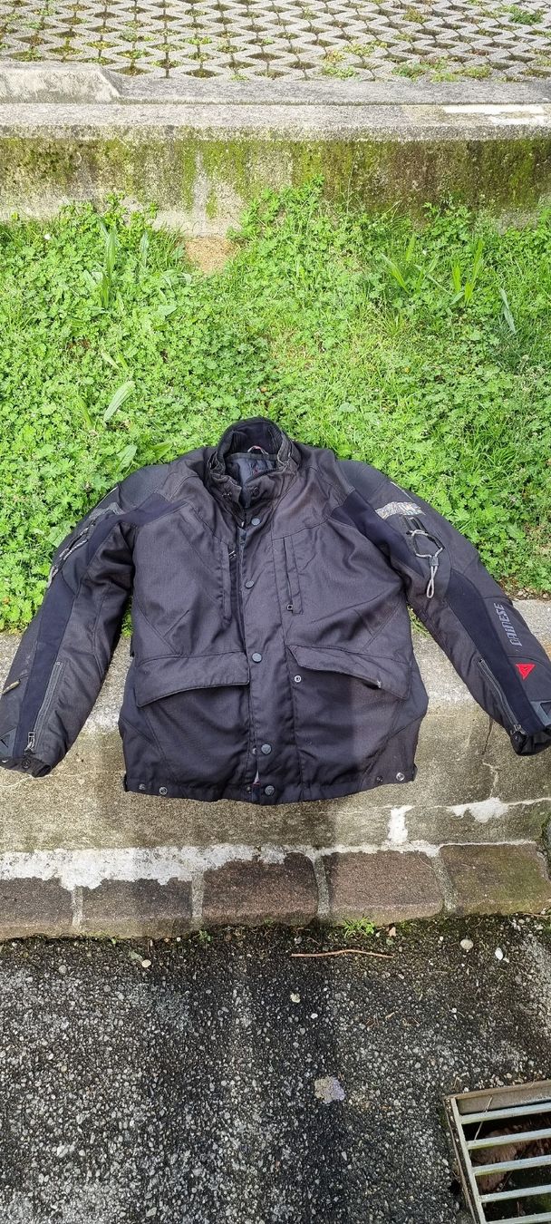 Dainese Giacche: Giacca da moto taglia 52 Dainese – Usato da Lamone venduto da Ang_b86y