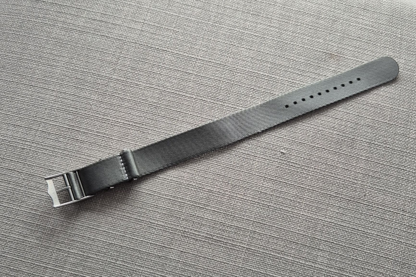 Bracciali & Braccialetti: Nato Single Pass Uhrenarmband Farbe Grey 20mm – Usato da Worb venduto da StreetChilla 1