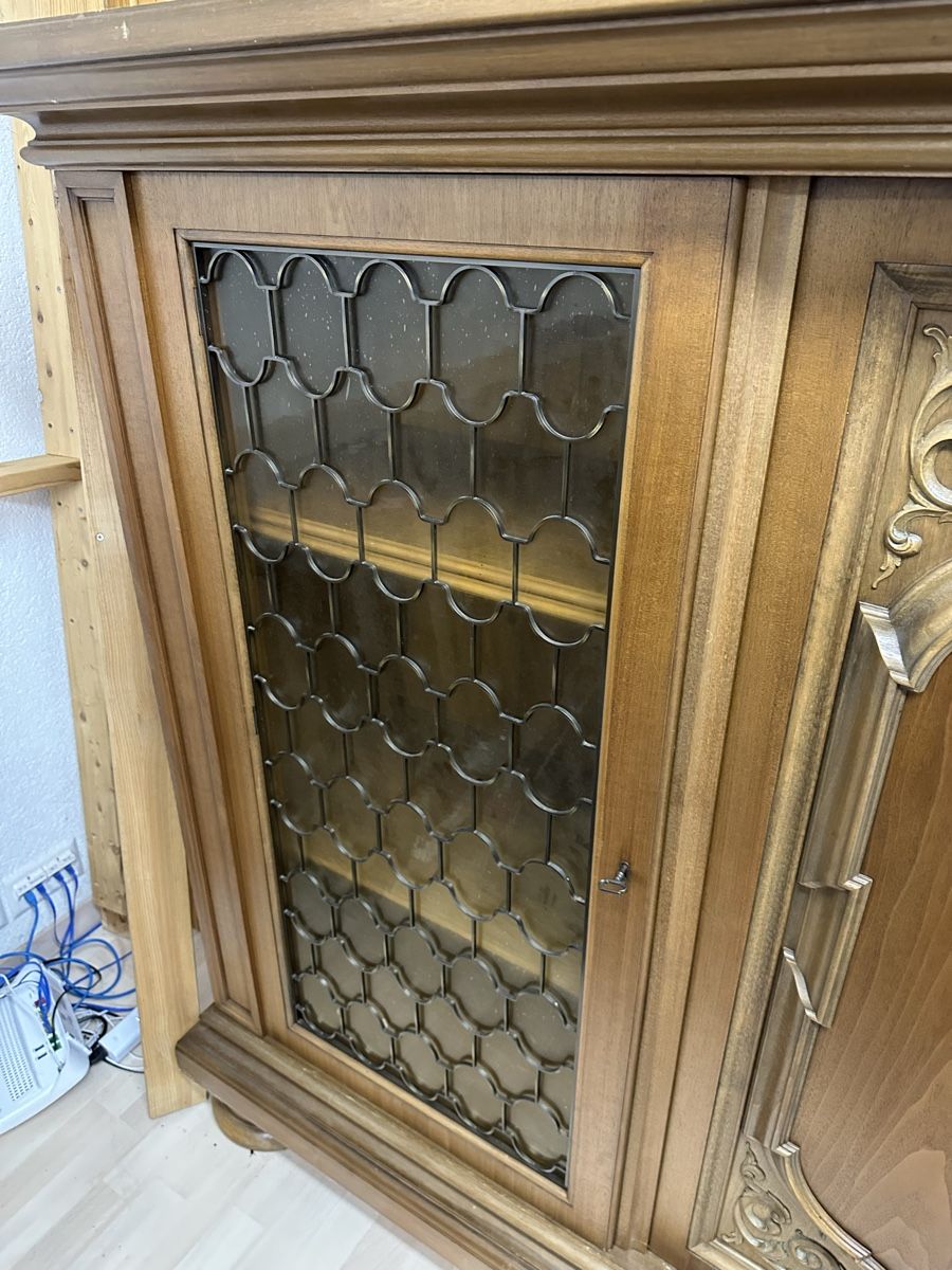 Kommoden: Grosses Stilmöbel-Sideboard / Anrichte (Klassischer Stil) – Gebraucht aus Oberhasli von burkhben 5