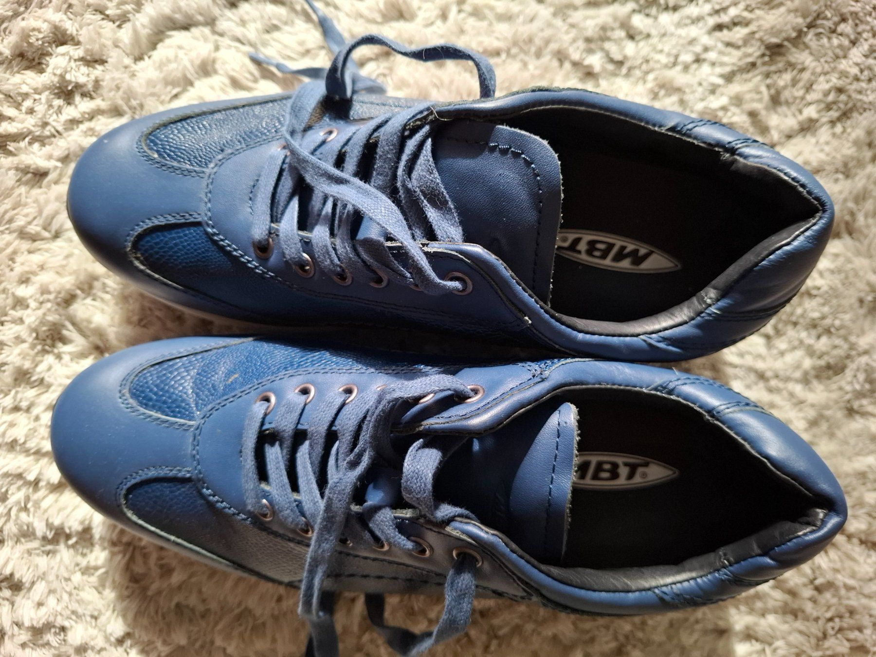 MBT Scarpe da uomo: MBT Schuh dunkelblau Gr. 40 – Nuovo (secondo la descrizione) da Greifensee venduto da Honso