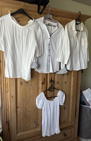 Weisse Sommerblusen, Grösse 36/38, Top Zustand!