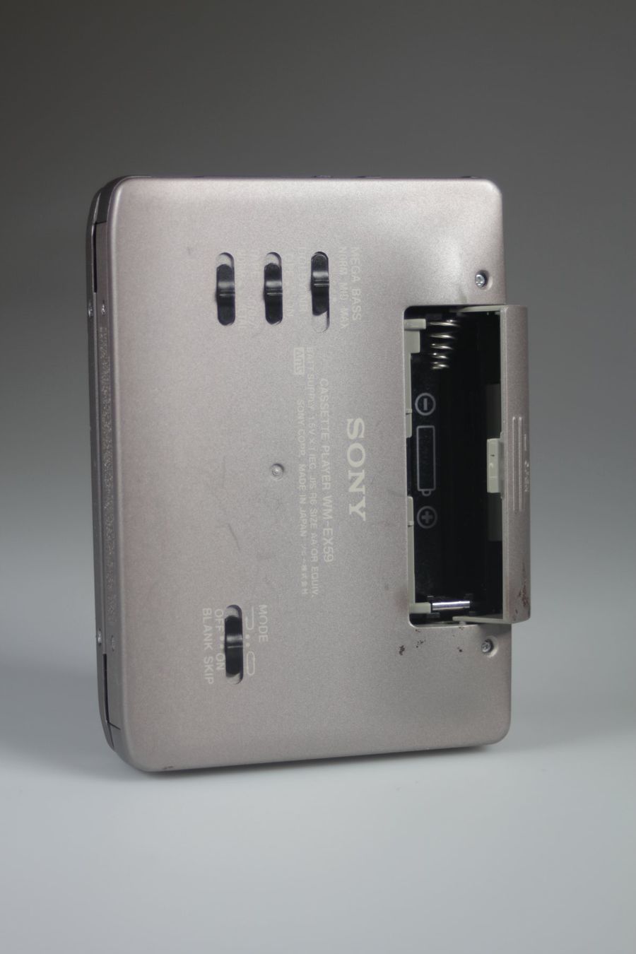 Sony Lettore multimediale portatile: Sony Walkman WM-EX59 Mega Bass Auto Reverse – Difettoso da Basel venduto da IRMAundFRED 2