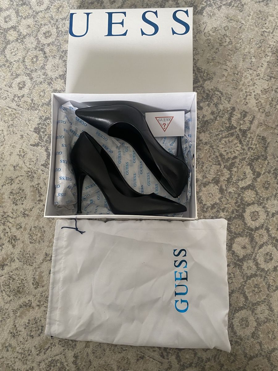 Damenschuhe: Pumps Guess – Gebraucht aus Basel von Holali17 5
