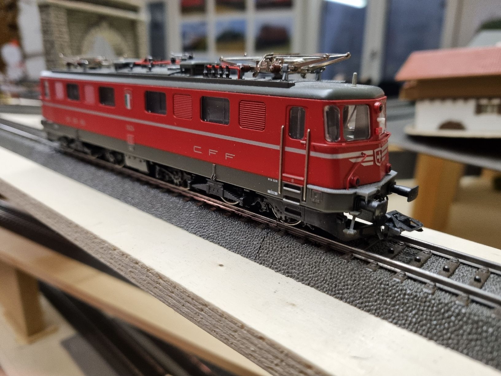 Märklin Modellini di ferrovie: Ae 6/6 Neuchâtel 29643 – Usato da Schöftland venduto da mokele2 3