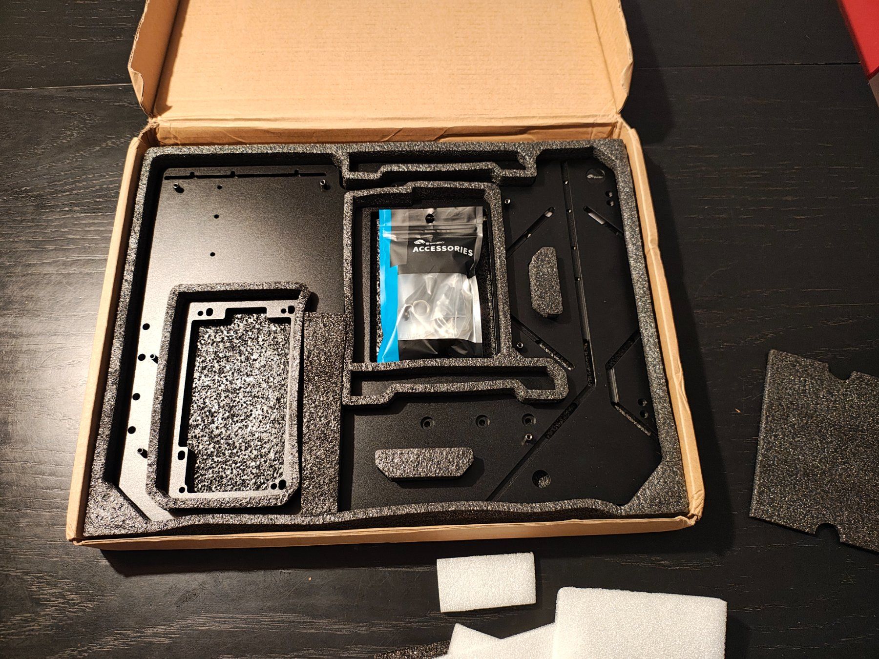 Custodie: Bykski B-CE-X - test bench open case - open box – Nuovo (secondo la descrizione) da Neuendorf venduto da naoostro