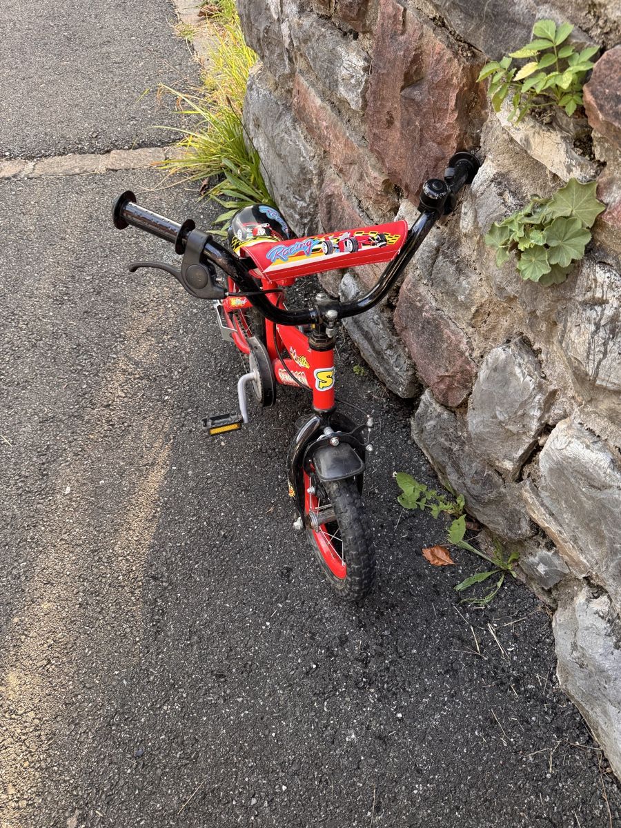 Biciclette: Kinderfahrrad 12 Zoll rot – Usato da Triesenberg venduto da dom_hd56 3