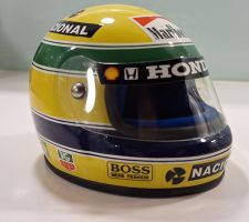 Ayrton Senna F1 McLaren  Helm mit Riss im Visier 1:2