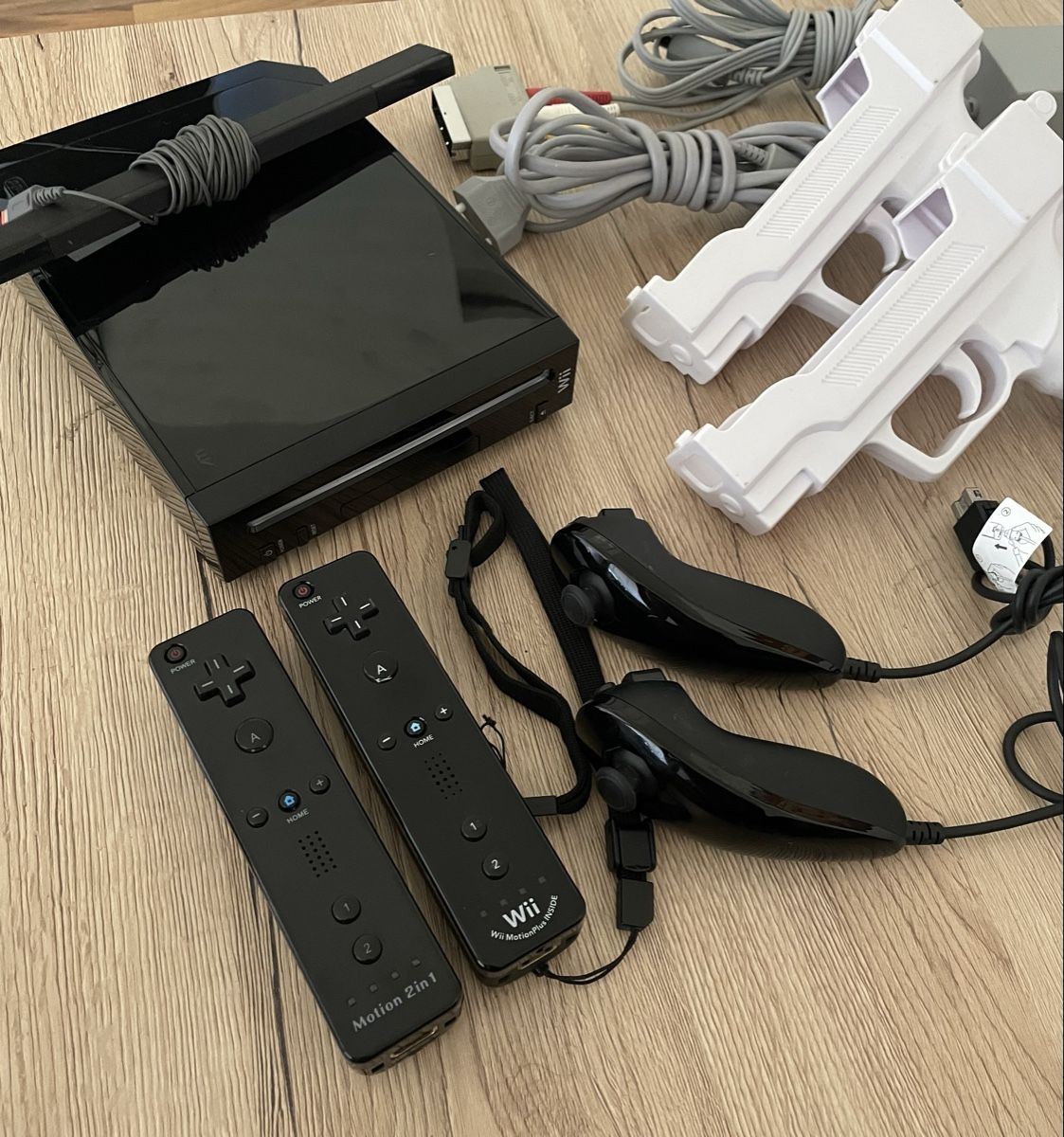 Nintendo Console: NINTENDO WII mit ZUBEHÖR – Usato da Plons venduto da wartauchris 1