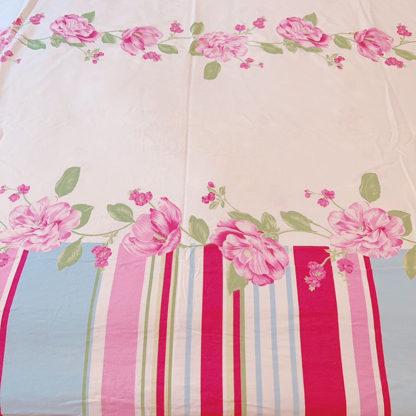 Biancheria da letto: Duvetanzug + pillow cover + bedsheet full set – Usato da Basel venduto da Harper.G 1