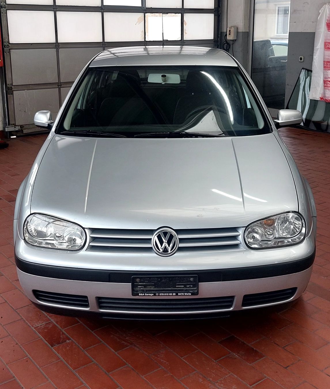 VW Automobili: VW Golf 1.6 mit Rest MFK 03.2024 – Usato da Weite venduto da Auto_Plattis