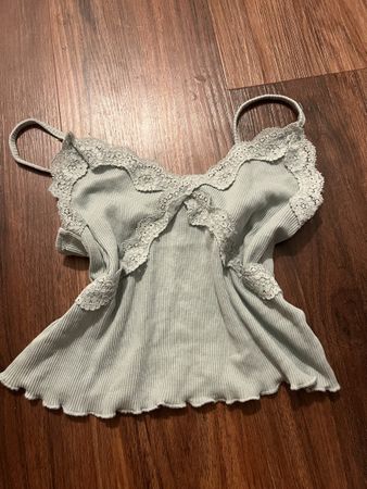 Top Damen Spitzen Shirt hellgrün Grösse S guter Zustand