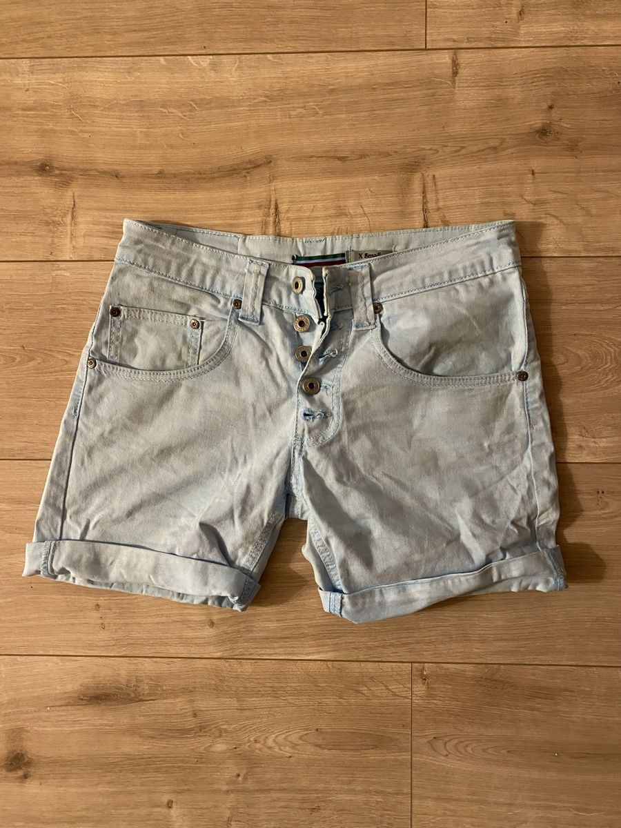 Please Jeans Jeans: Please Shorts XS – Usato da Bözberg venduto da Lilipzl