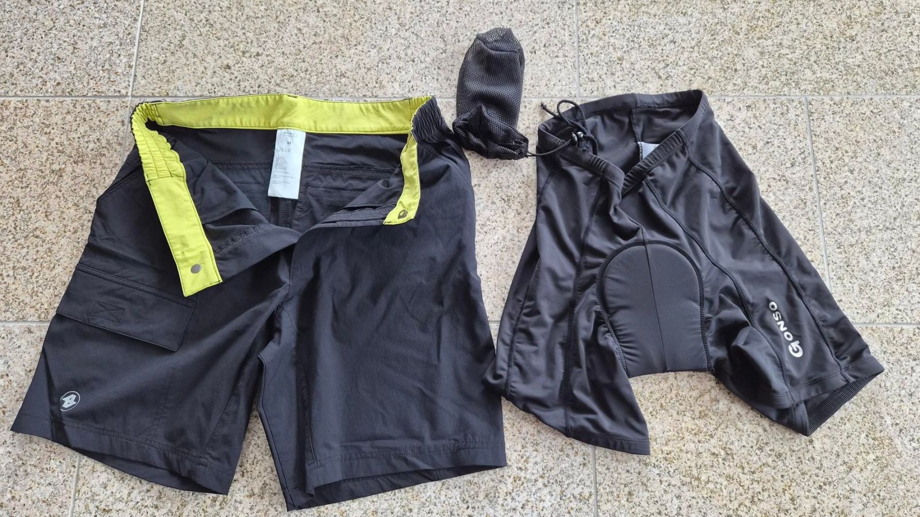Pantaloni: Fahrrad- / Velo- / MBK-Hosen – Nuovo (secondo la descrizione) da Erlenbach ZH venduto da 2m 1