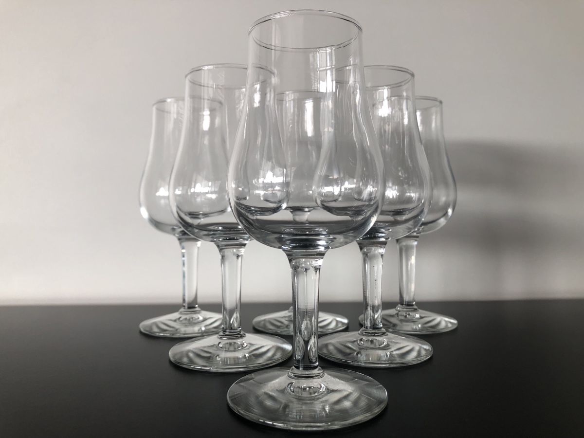 Verres: 6 Schnapsgläser – D'occasion à Zollikofen par DelNero