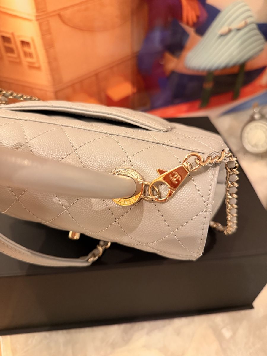 Chanel Borse da donna: Coco Handle Chanel Tasche – Nuovo (secondo la descrizione) da Zürich venduto da christina100 4
