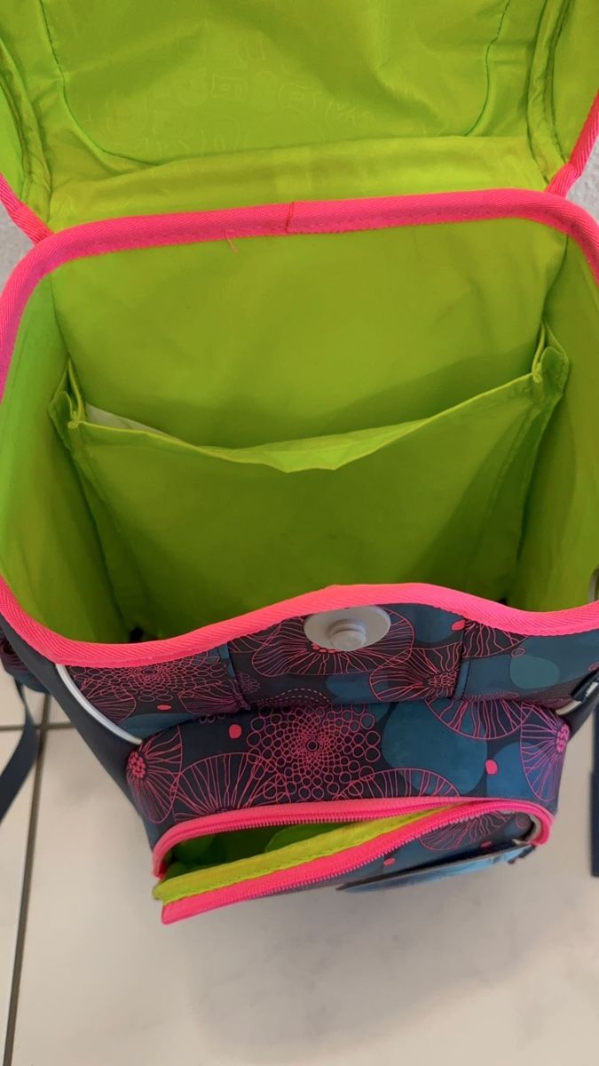 Ergobag Zaini: Ergobag cubo light Schulranzen, Schulthek, Schulrucksack – Usato da Luzern venduto da strandbar90 3