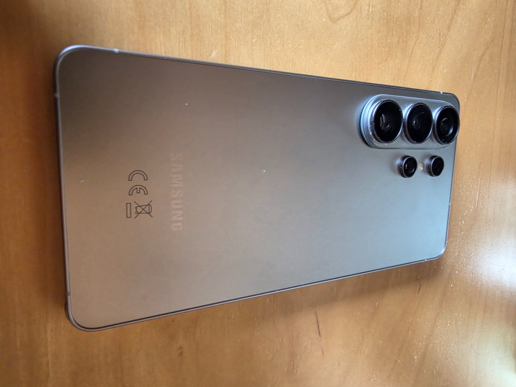 Samsung Telefoni cellulari / Smartphones: Samsung S26 Ultra – Usato da La Roche FR venduto da pipo1971 1