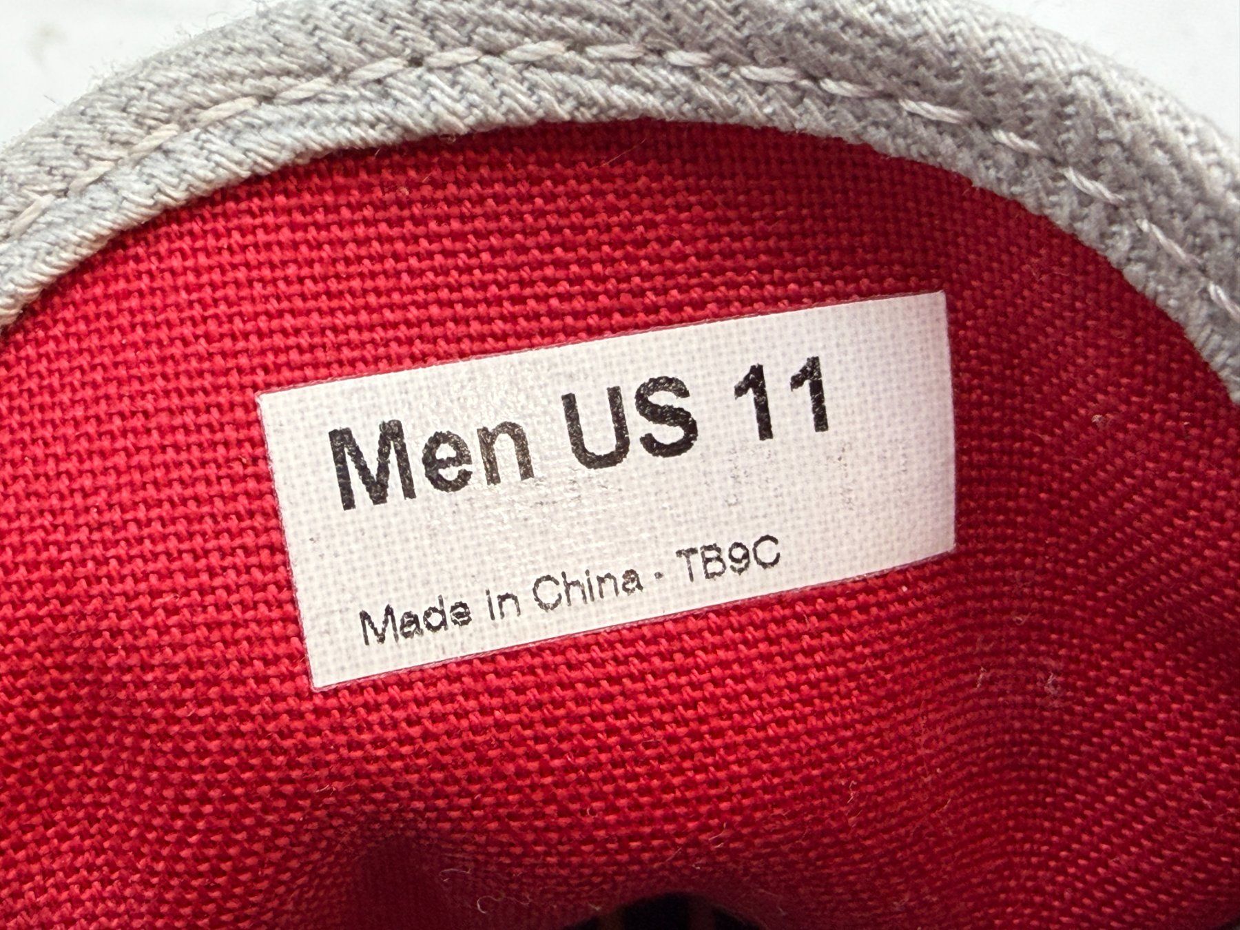 Vans Scarpe da uomo: Baskets Vans gris. Pointure 44.5 US 11 – Usato da Cossonay-Ville venduto da PatineDuTemps 1