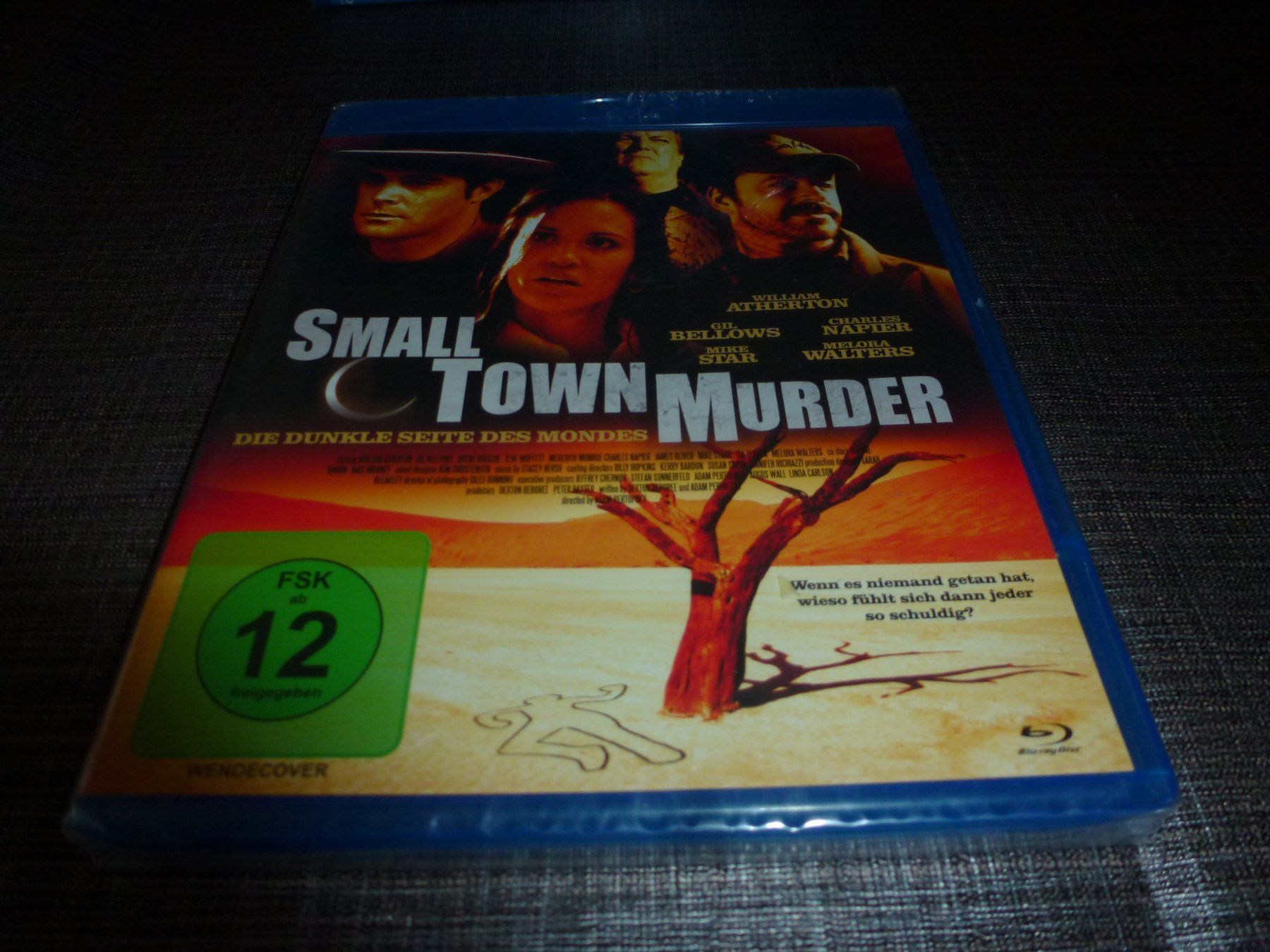 Tutti i DVDs: Small Town Murder BU-RAY NEUWARE – Nuovo e nell'imballaggio originale da Olten venduto da Disc-Verkauf