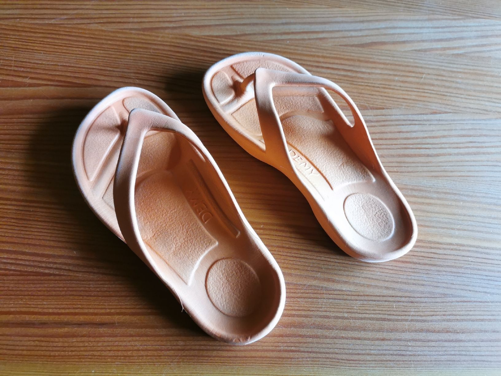 Herrenschuhe: Orange Flipflops – Gebraucht aus Grünenmatt von ras_7ksp 2