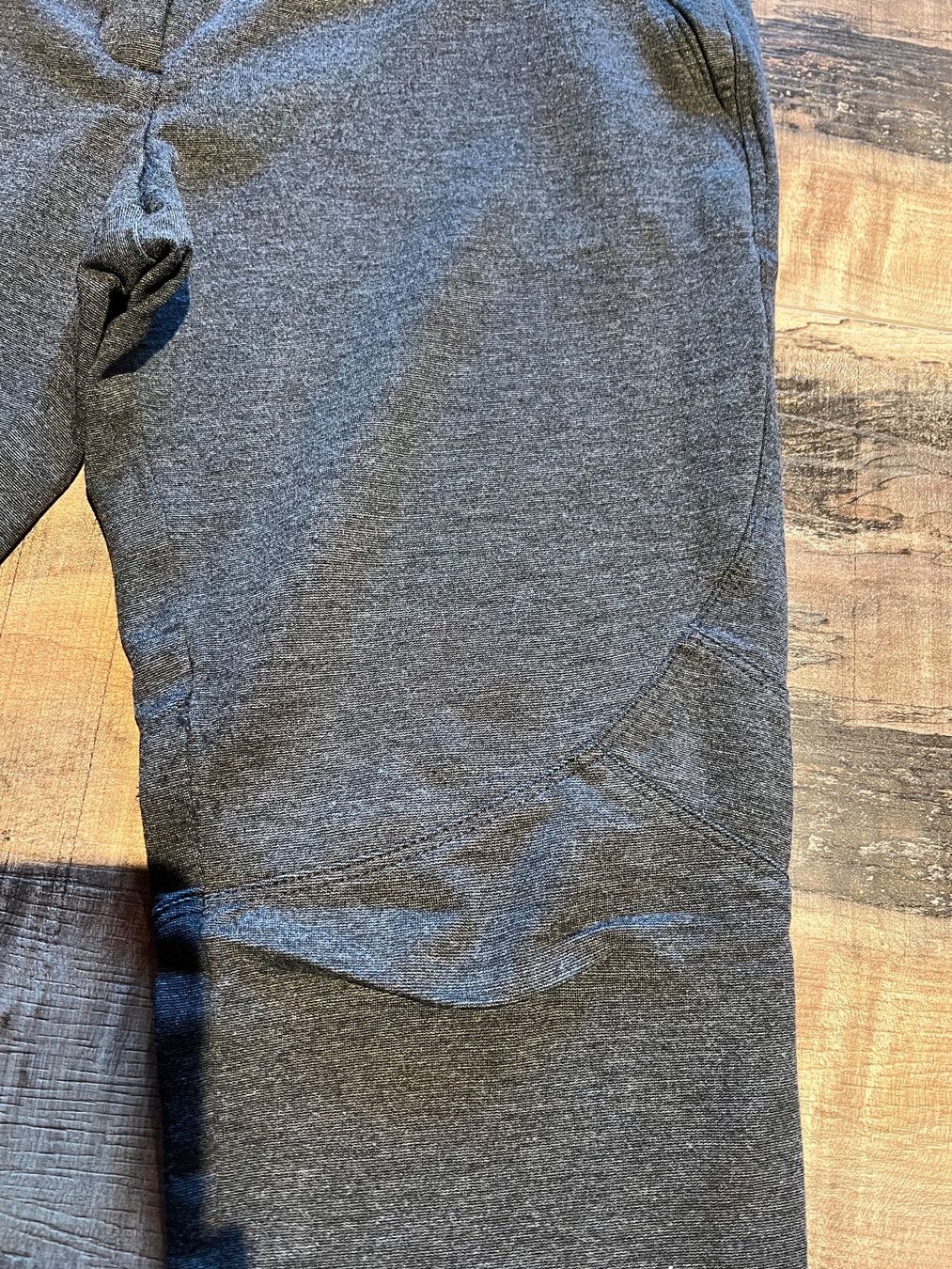 Moncler Pantaloni: MONCLER Pantalon – Usato da Genève venduto da mms_7w5q 2