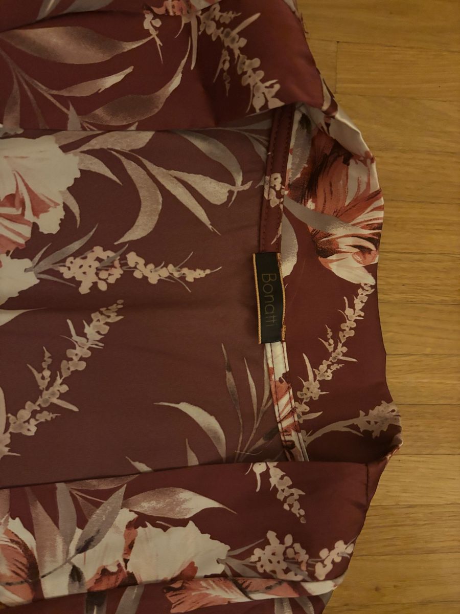 Art international: Satin Kimono – D'occasion à Winterthur par savic247 1
