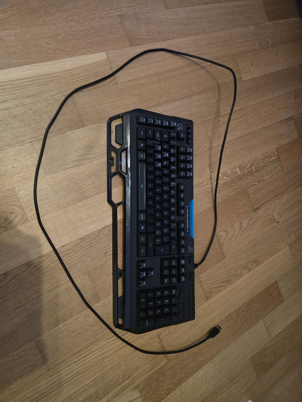 Logitech Tastiere: Logitech G910 Gaming Tastatur – Nuovo (secondo la descrizione) da Heerbrugg venduto da aar_jlq5