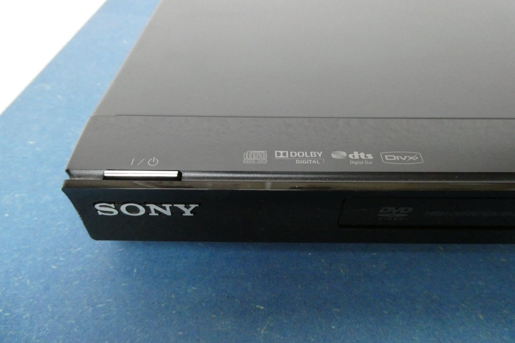 Sony Sistemi audio & multimediali: SONY DVP-NS728H CD/DVD PLAYER – Usato da Riedtwil venduto da bluespark3 1