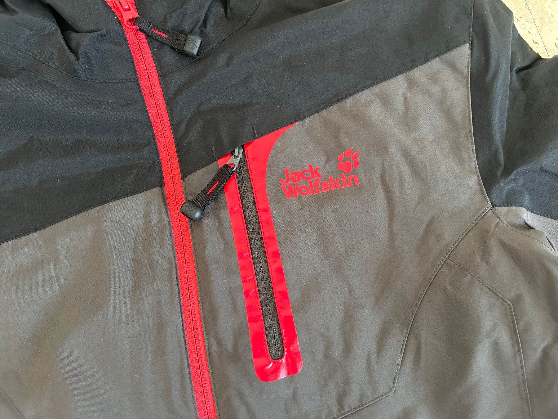 Jack Wolfskin Jacken & Mäntel: Allwetterjacke Jack Wolfskin Grösse 176 – Gebraucht aus Muri b. Bern von araucaria 1