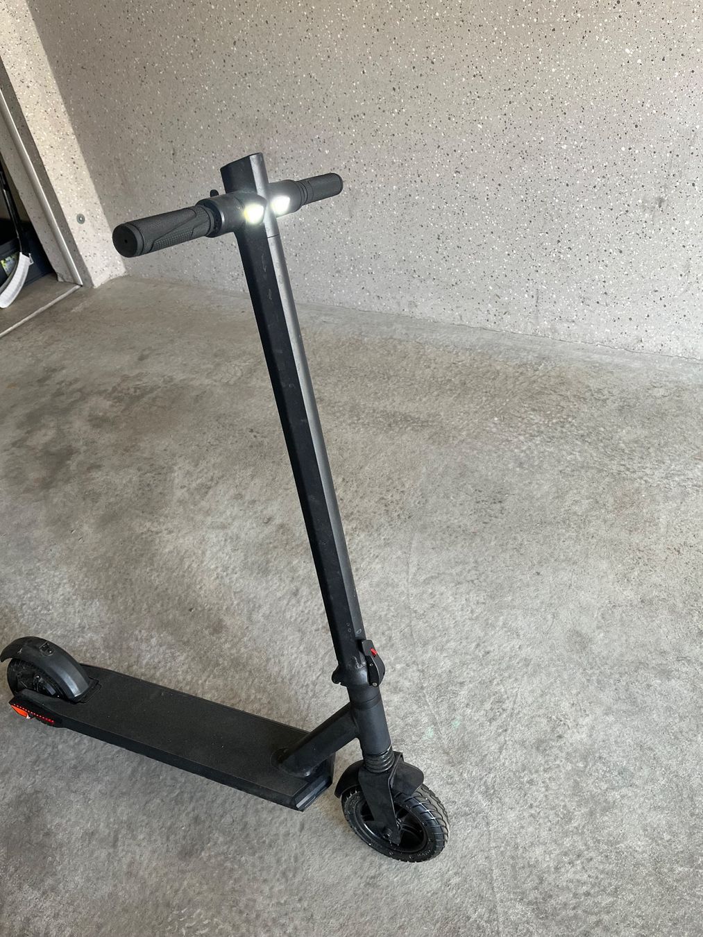 Scooter: E-Scooter – Usato da Zäziwil venduto da remo22 2