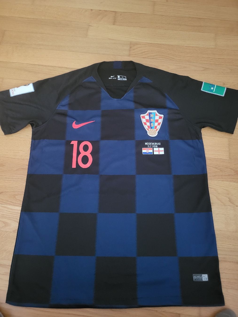 Leibchen & Hosen: Kroatien Trikot – Neu (gemäss Beschreibung) aus Obfelden von Kico88