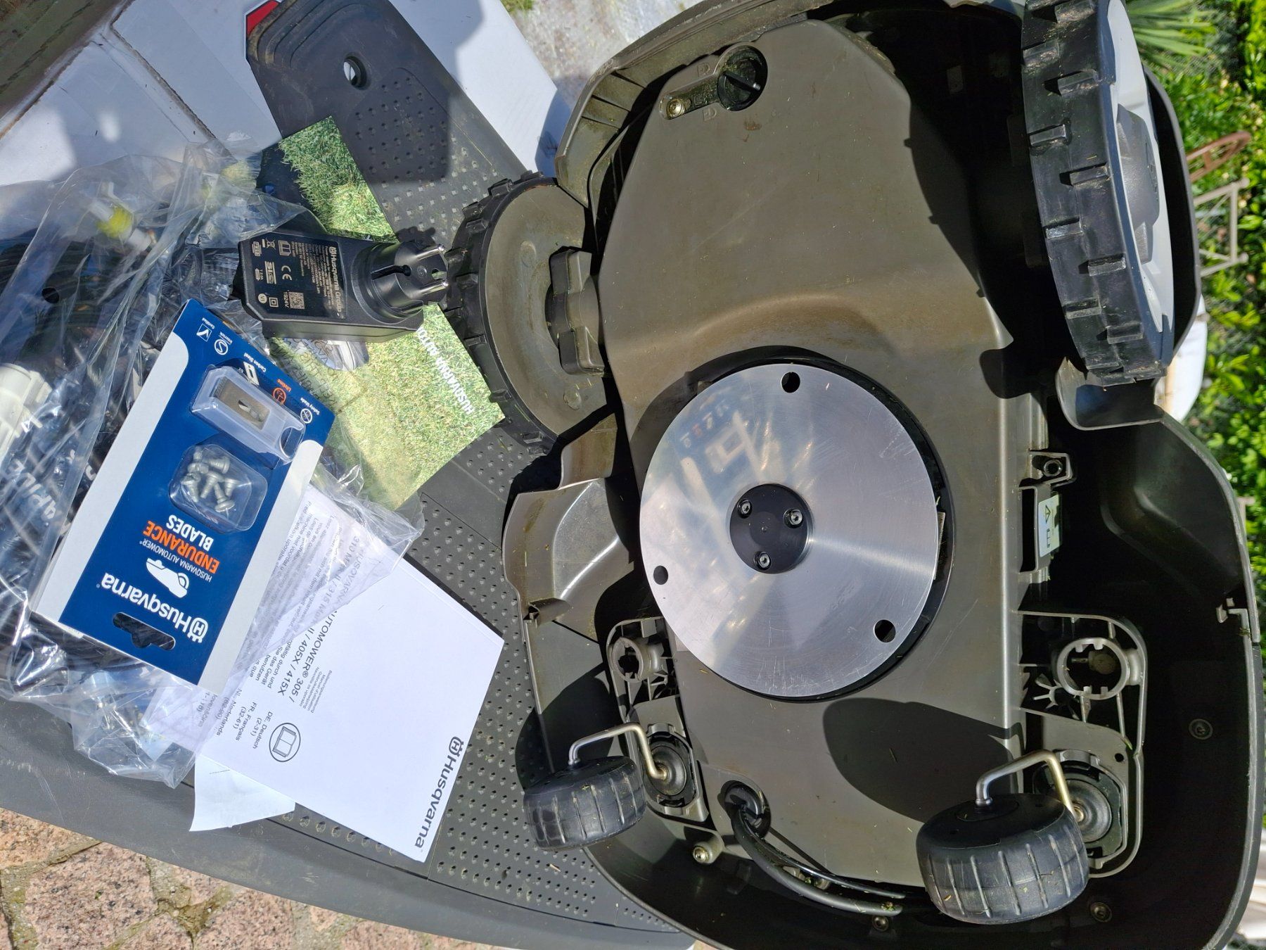 Husqvarna Tagliaerba: Tondeuse robot Husqvarna 415X – Nuovo e nell'imballaggio originale da Corsier venduto da Isabelle1246 2
