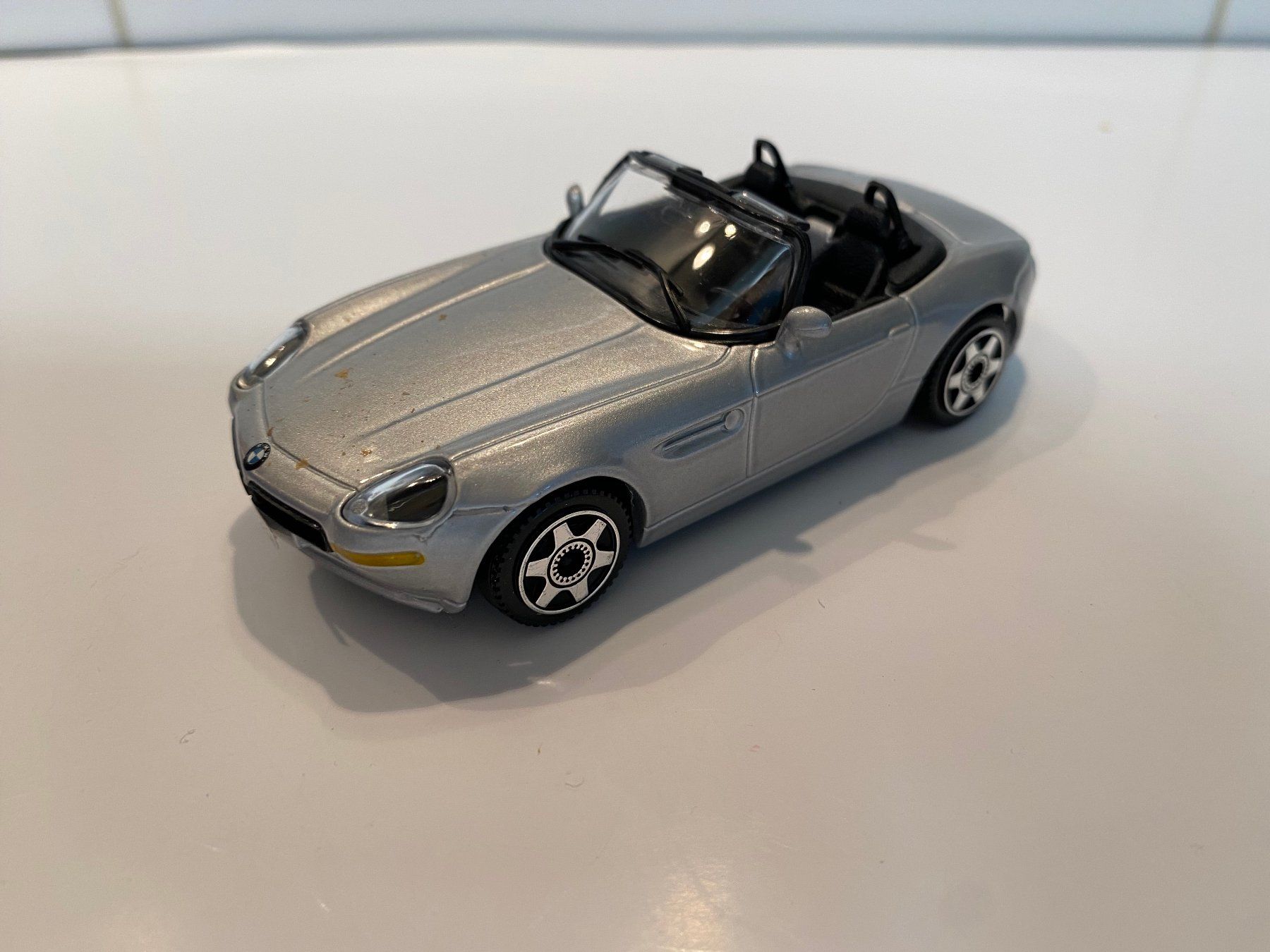 BMW Modellautos: BMW Z8 1-43 Bburago Fire 119 – Neu und originalverpackt aus Kerzers von tisyayasuBE