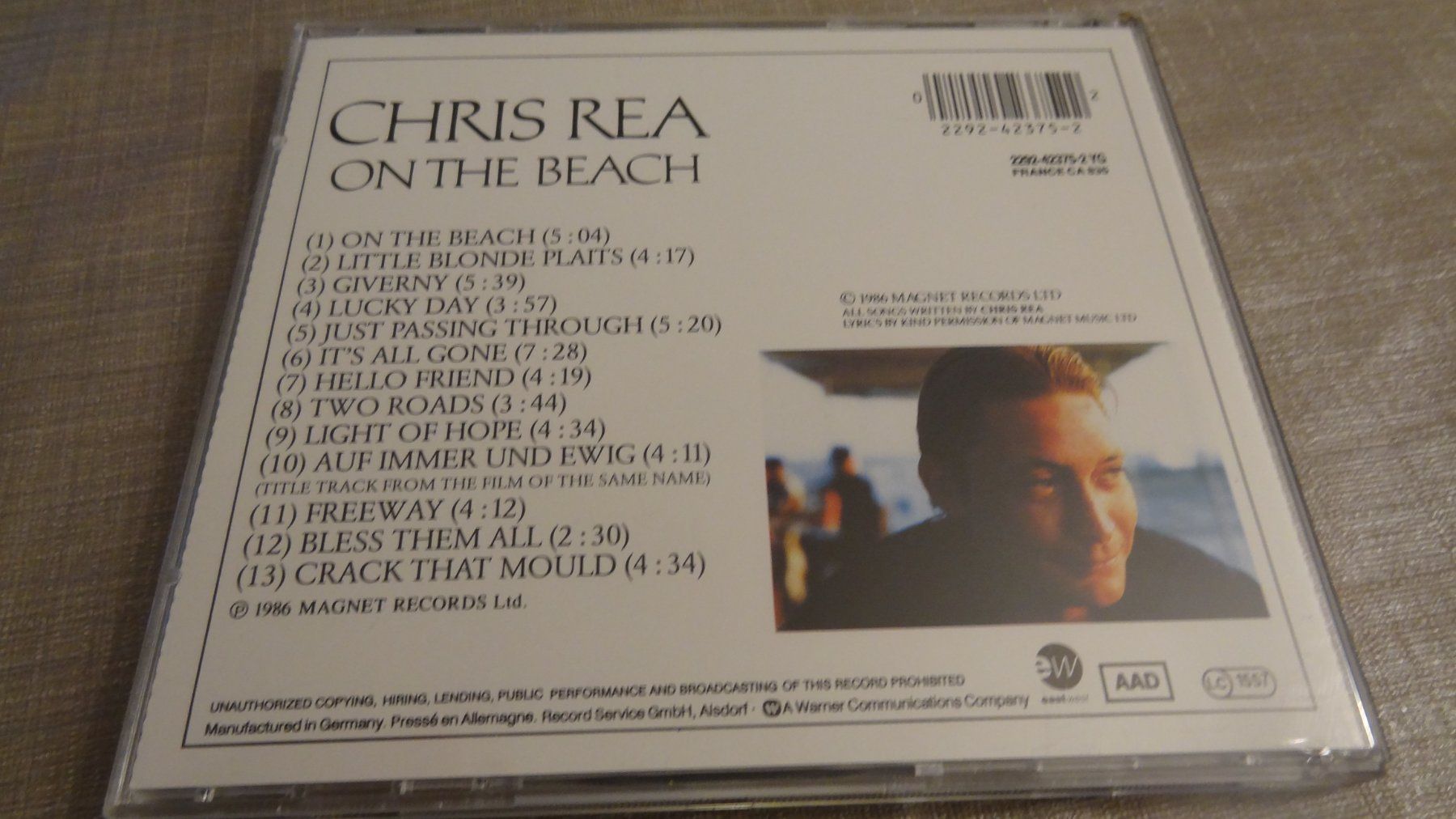 CDs: Chris Rea - On The Beach CD – Gebraucht aus Olten von Disc-Ausverkauf 1