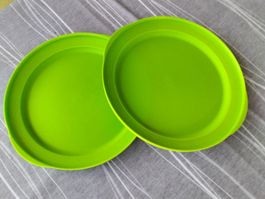TUPPERWARE 2 PICKNICK TELLER
