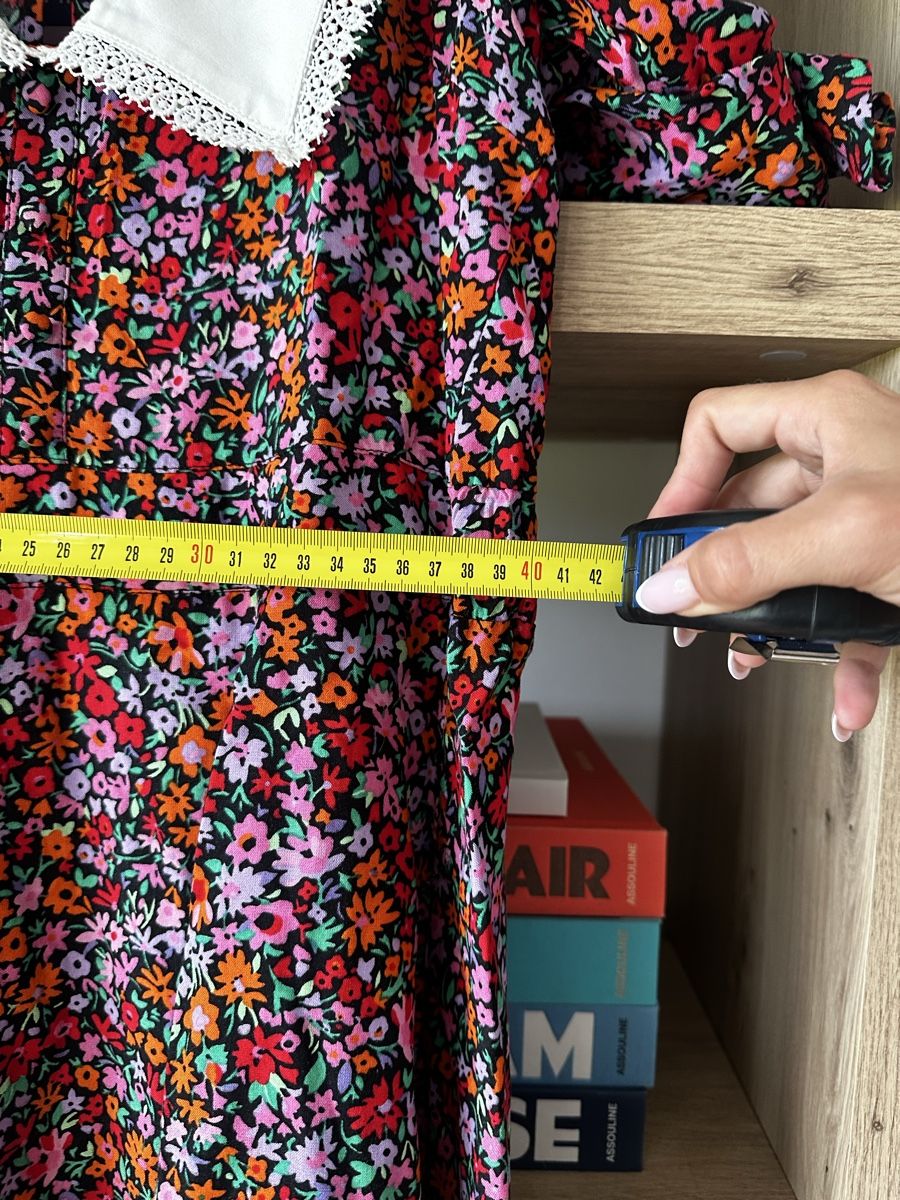 Kleider: Robe en fleur avec grand col NEW – Neu (gemäss Beschreibung) aus La Croix (Lutry) von secondhandZara 4
