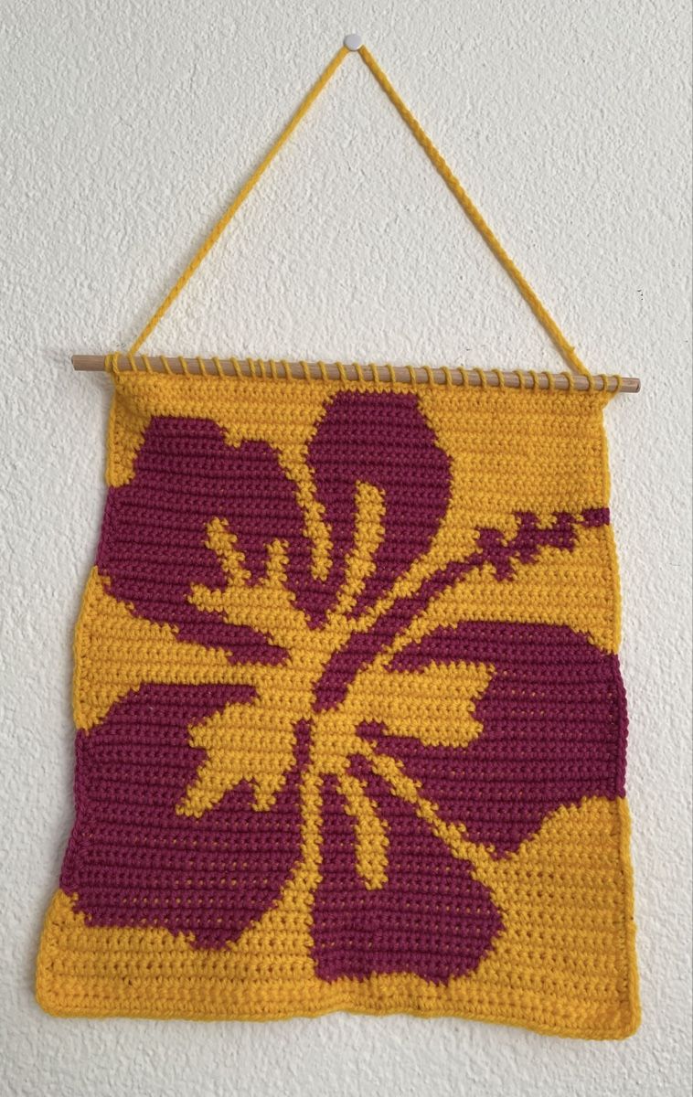 Carte da parati: Crochet wall hanging – Nuovo e nell'imballaggio originale da Zürich venduto da Zuri_Stitches 1