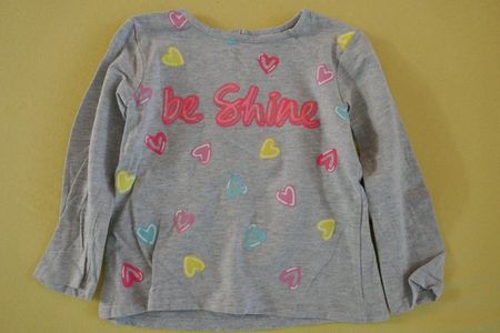 Neuwertiges schmuckes T-Shirt Gr. 92