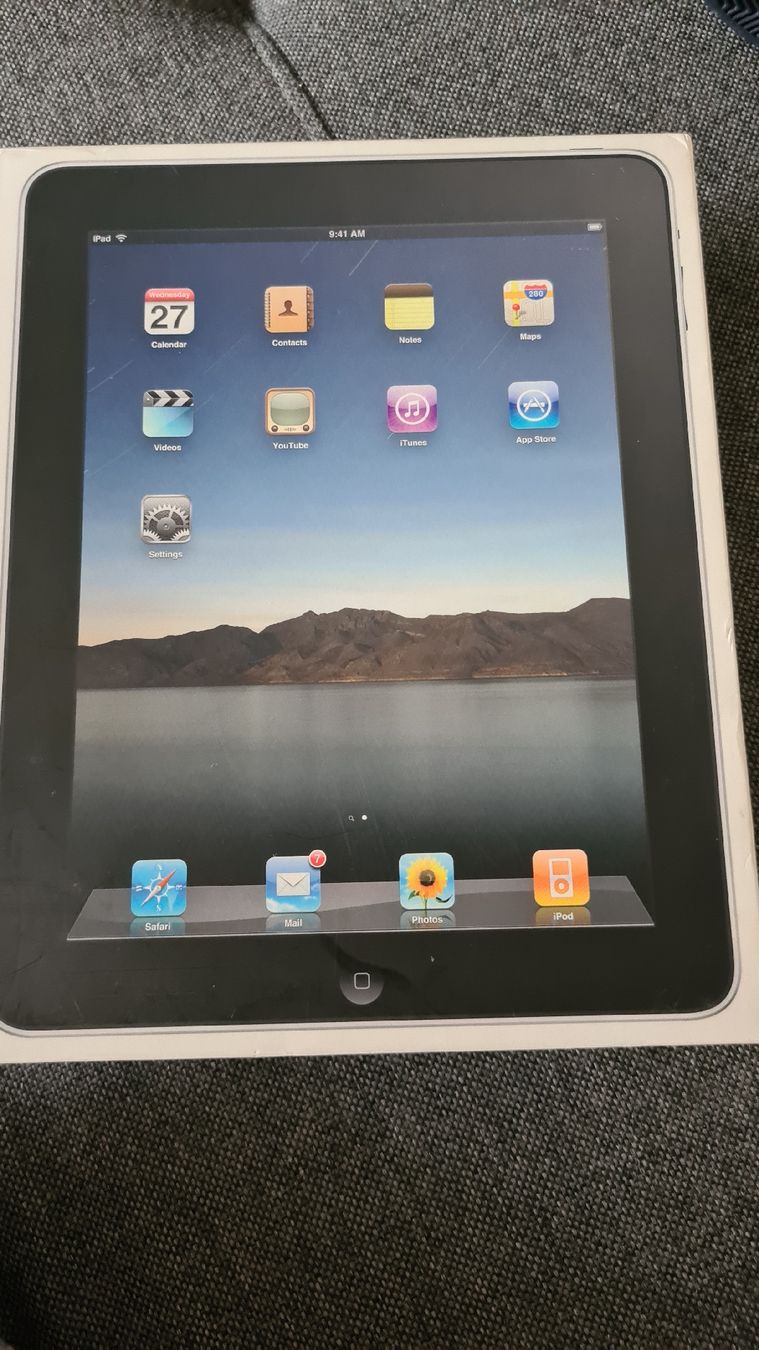 Apple Tablet PC: ipad – Usato da Kriens venduto da nello-1