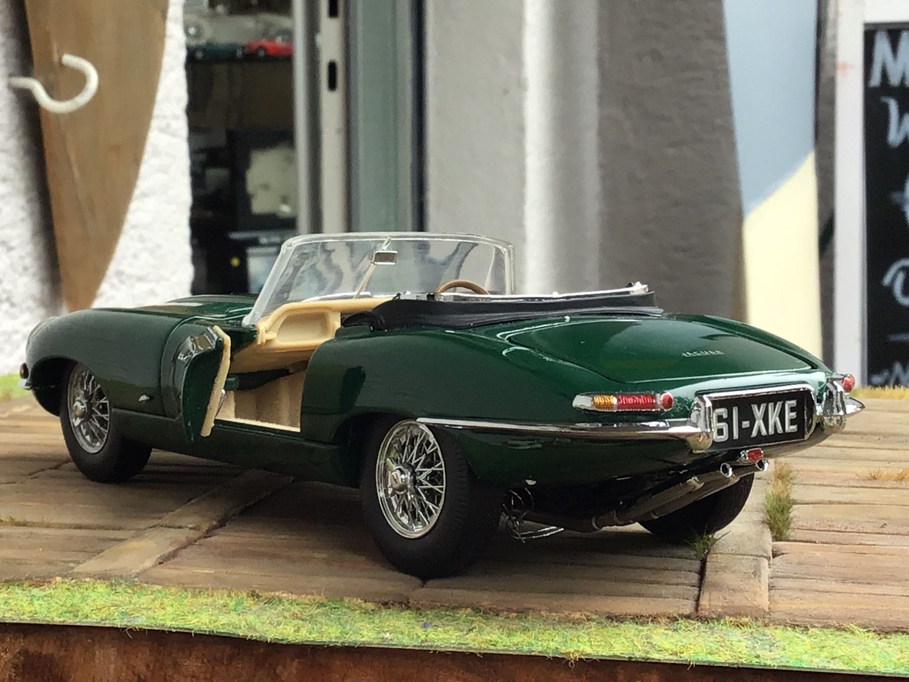 Jaguar Modellini d'auto: Jaguar E-Type 1961,Franklin , Modellauto 1:24, Top Zustand – Nuovo e nell'imballaggio originale da Männedorf venduto da Modellbau-wyss 3